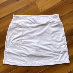 Women’s White Tennis Skirt Medium
